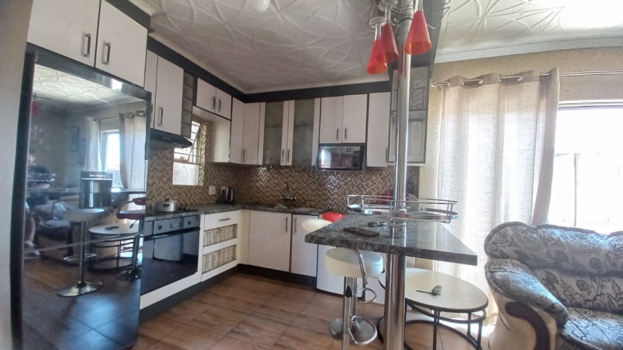 To Let 3 Bedroom Property for Rent in Raceway Free State